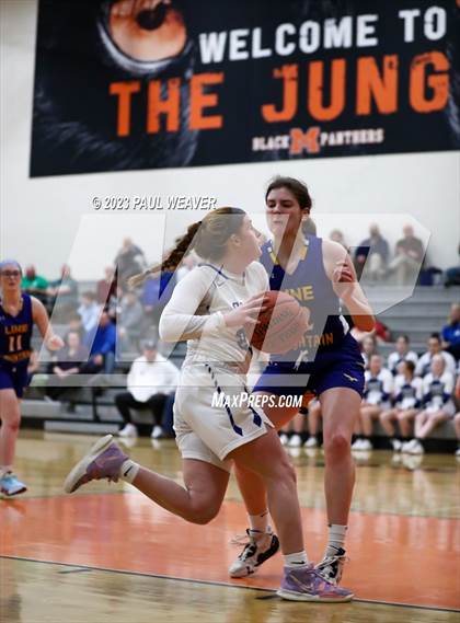 Thumbnail 1 in South Williamsport vs. Line Mountain (PIAA District IV 2A Final) photogallery.