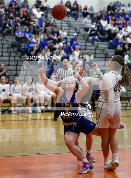 Thumbnail 3 in South Williamsport vs. Line Mountain (PIAA District IV 2A Final) photogallery.