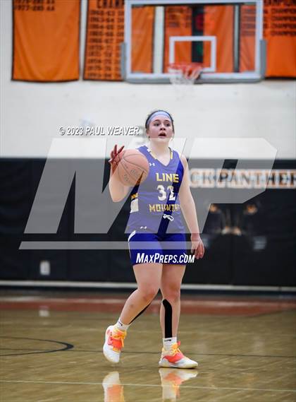 Thumbnail 1 in South Williamsport vs. Line Mountain (PIAA District IV 2A Final) photogallery.