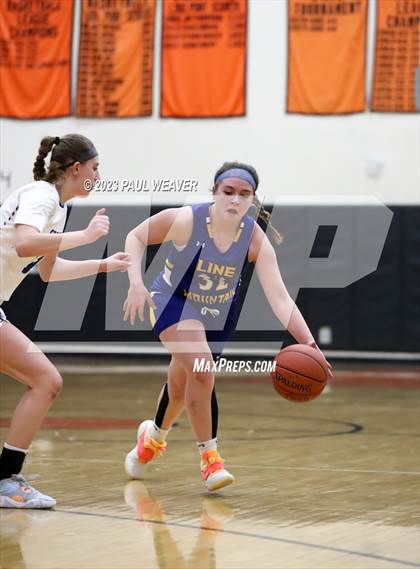Thumbnail 2 in South Williamsport vs. Line Mountain (PIAA District IV 2A Final) photogallery.