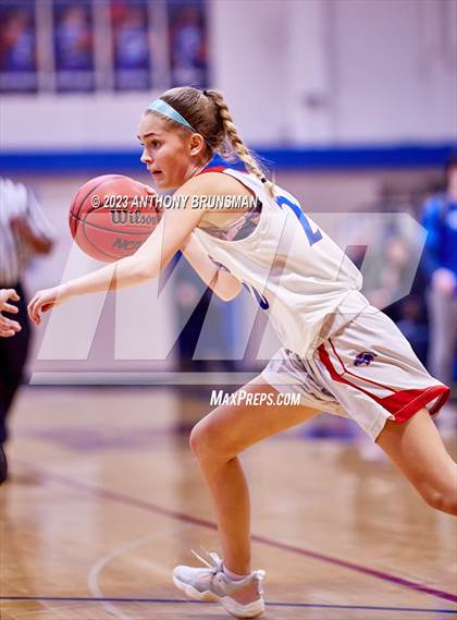Thumbnail 3 in JV: St. Francis @ Christian Brothers photogallery.