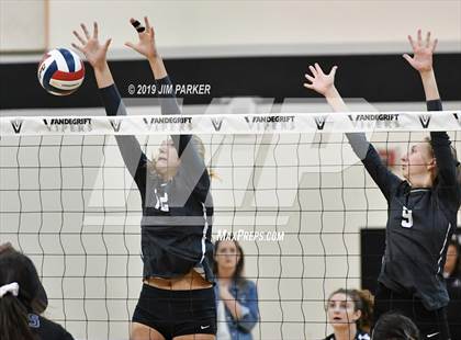 Thumbnail 3 in Hendrickson @ Vandegrift photogallery.