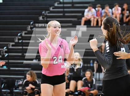 Thumbnail 3 in Hendrickson @ Vandegrift photogallery.