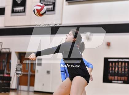 Thumbnail 3 in Hendrickson @ Vandegrift photogallery.