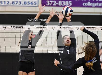 Thumbnail 2 in Hendrickson @ Vandegrift photogallery.