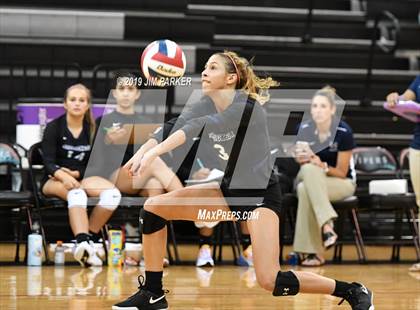 Thumbnail 2 in Hendrickson @ Vandegrift photogallery.