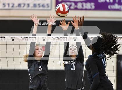 Thumbnail 3 in Hendrickson @ Vandegrift photogallery.