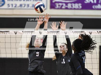 Thumbnail 1 in Hendrickson @ Vandegrift photogallery.