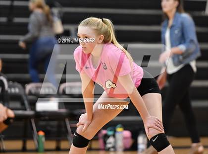Thumbnail 1 in Hendrickson @ Vandegrift photogallery.