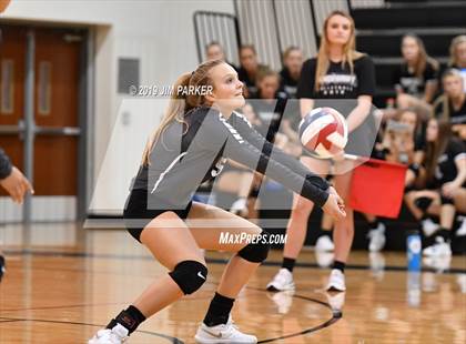 Thumbnail 1 in Hendrickson @ Vandegrift photogallery.