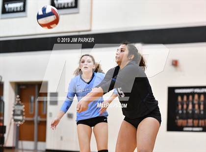 Thumbnail 1 in Hendrickson @ Vandegrift photogallery.