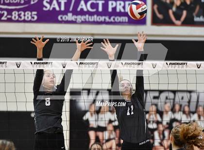 Thumbnail 1 in Hendrickson @ Vandegrift photogallery.