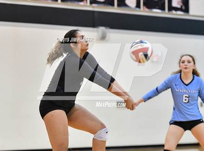 Thumbnail 2 in Hendrickson @ Vandegrift photogallery.