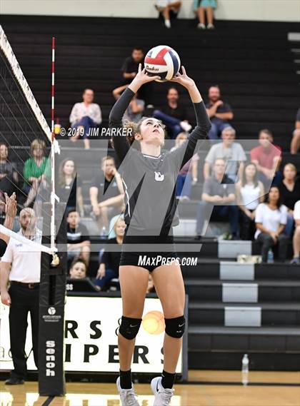 Thumbnail 1 in Hendrickson @ Vandegrift photogallery.