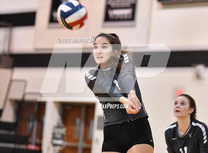 Thumbnail 2 in Hendrickson @ Vandegrift photogallery.