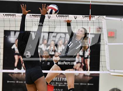 Thumbnail 3 in Hendrickson @ Vandegrift photogallery.