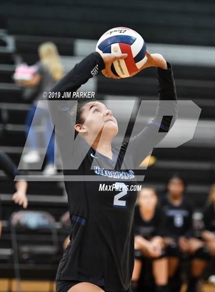 Thumbnail 2 in Hendrickson @ Vandegrift photogallery.