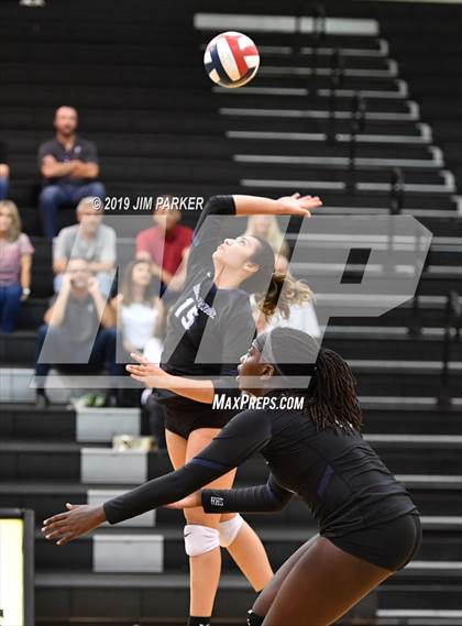Thumbnail 2 in Hendrickson @ Vandegrift photogallery.