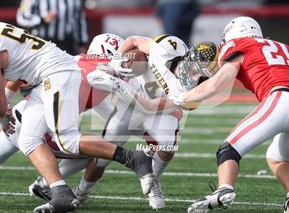 Thumbnail 1 in Northwestern Lehigh vs Avonworth (PIAA 3A Championship) photogallery.
