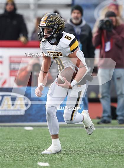 Thumbnail 2 in Northwestern Lehigh vs Avonworth (PIAA 3A Championship) photogallery.