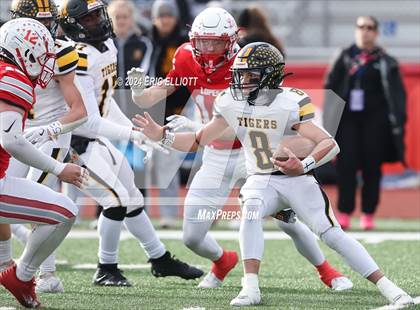 Thumbnail 2 in Northwestern Lehigh vs Avonworth (PIAA 3A Championship) photogallery.