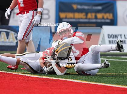 Thumbnail 2 in Northwestern Lehigh vs Avonworth (PIAA 3A Championship) photogallery.