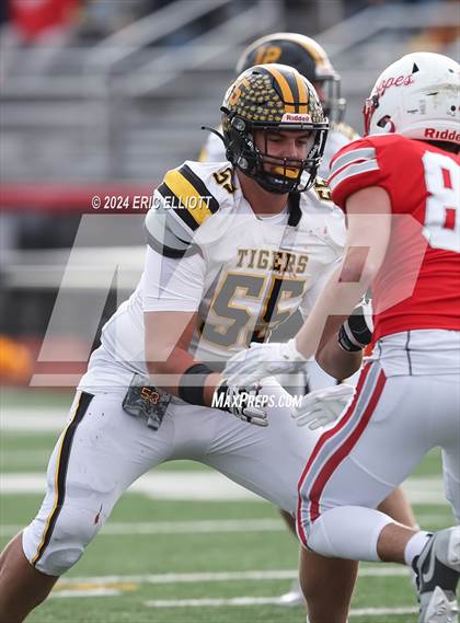 Thumbnail 3 in Northwestern Lehigh vs Avonworth (PIAA 3A Championship) photogallery.