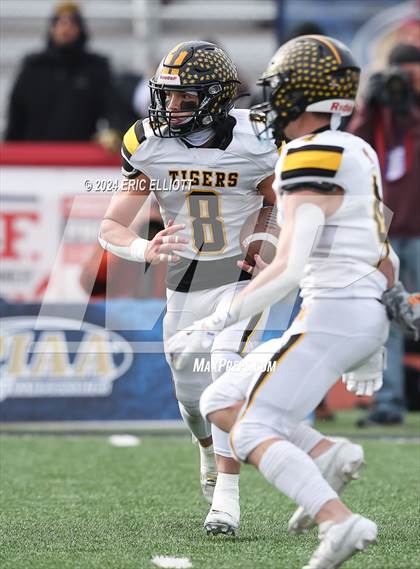 Thumbnail 3 in Northwestern Lehigh vs Avonworth (PIAA 3A Championship) photogallery.
