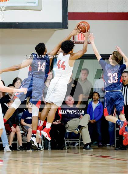 Thumbnail 3 in Liberty Christian vs Sacramento Adventist (CIF NorCal D6 Semifinal) photogallery.