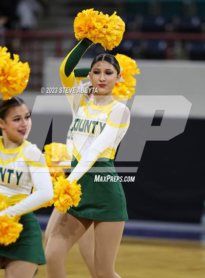 Thumbnail 1 in Pueblo County CHSAA Spirit Poms photogallery.