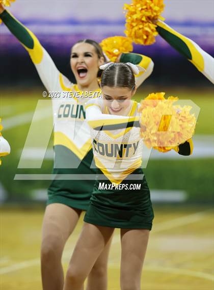 Thumbnail 3 in Pueblo County CHSAA Spirit Poms photogallery.