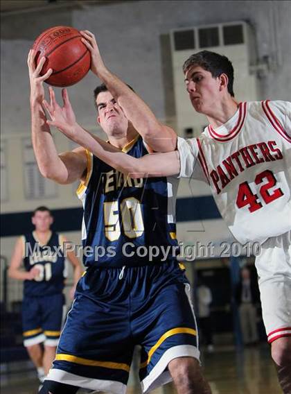 Thumbnail 2 in Leland vs. Burlingame (DJ Frandsen Memorial) photogallery.