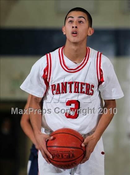 Thumbnail 3 in Leland vs. Burlingame (DJ Frandsen Memorial) photogallery.