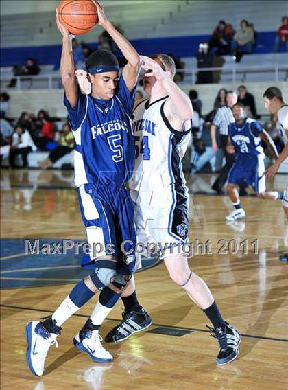 Thumbnail 2 in Farmington vs. Royal Oak photogallery.