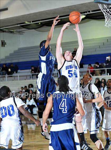 Thumbnail 2 in Farmington vs. Royal Oak photogallery.