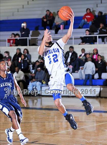 Thumbnail 1 in Farmington vs. Royal Oak photogallery.
