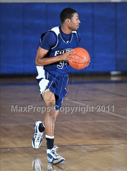 Thumbnail 1 in Farmington vs. Royal Oak photogallery.