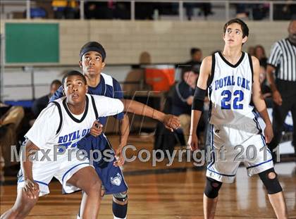 Thumbnail 1 in Farmington vs. Royal Oak photogallery.