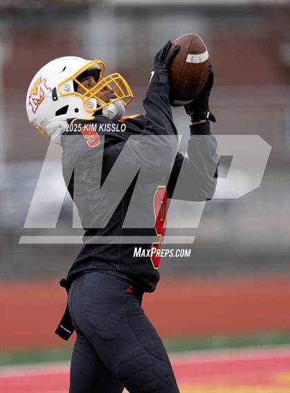 Thumbnail 2 in Eastside Catholic vs. Mount Tahoma (WIAA 3A Semifinal) photogallery.
