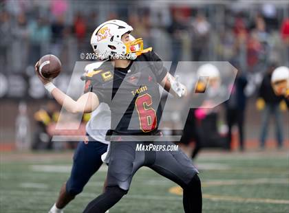 Thumbnail 2 in Eastside Catholic vs. Mount Tahoma (WIAA 3A Semifinal) photogallery.