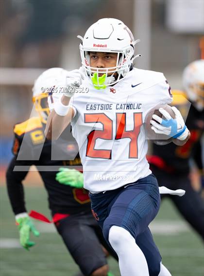 Thumbnail 3 in Eastside Catholic vs. Mount Tahoma (WIAA 3A Semifinal) photogallery.