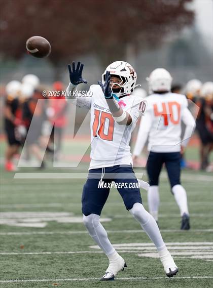 Thumbnail 2 in Eastside Catholic vs. Mount Tahoma (WIAA 3A Semifinal) photogallery.