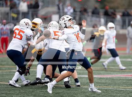 Thumbnail 2 in Eastside Catholic vs. Mount Tahoma (WIAA 3A Semifinal) photogallery.