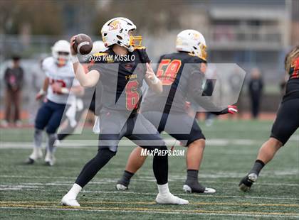 Thumbnail 3 in Eastside Catholic vs. Mount Tahoma (WIAA 3A Semifinal) photogallery.