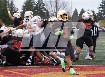 Thumbnail 3 in Eastside Catholic vs. Mount Tahoma (WIAA 3A Semifinal) photogallery.