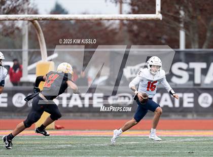 Thumbnail 1 in Eastside Catholic vs. Mount Tahoma (WIAA 3A Semifinal) photogallery.