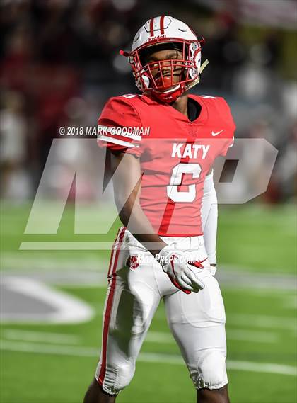 Thumbnail 2 in Fort Bend Travis @ Katy (UIL 6A Bi-District Playoff) photogallery.
