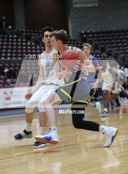 Thumbnail 2 in Parowan vs. Layton Christian Academy (UHSAA 2A Semifinal) photogallery.
