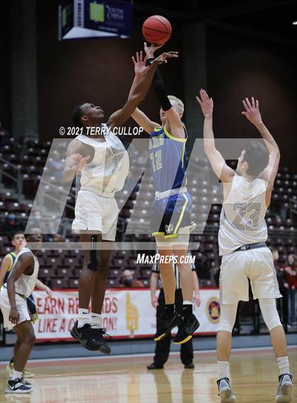 Thumbnail 3 in Parowan vs. Layton Christian Academy (UHSAA 2A Semifinal) photogallery.