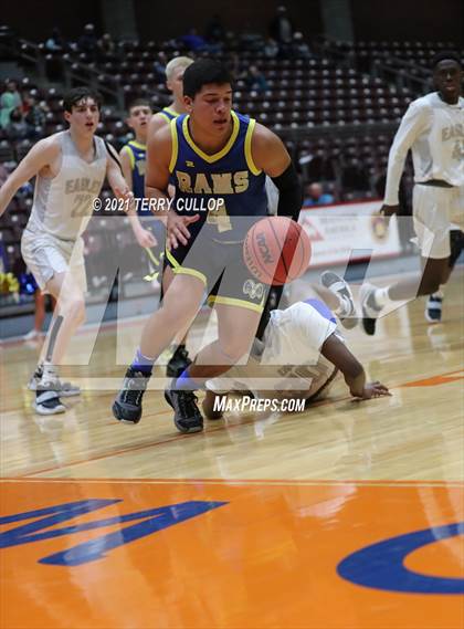 Thumbnail 1 in Parowan vs. Layton Christian Academy (UHSAA 2A Semifinal) photogallery.